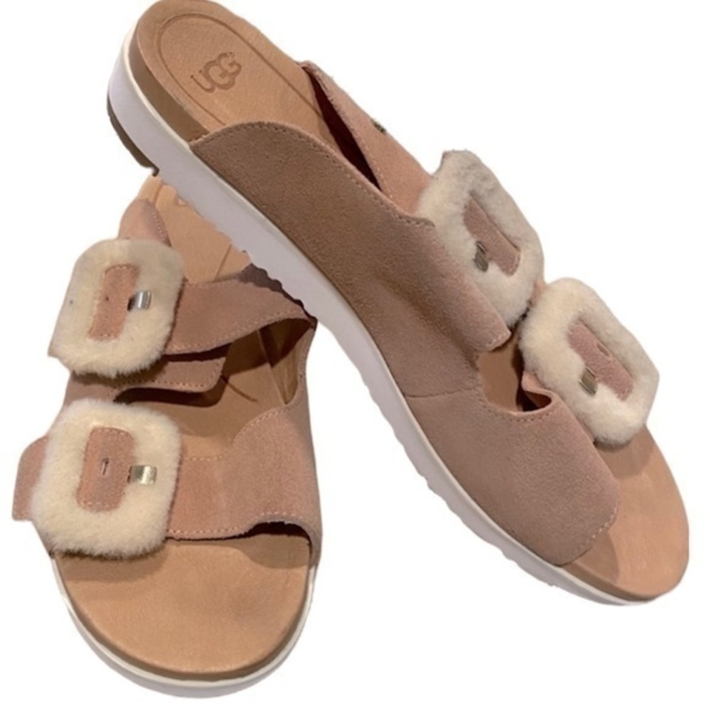 UGG Women's Fluff Indio Flat Sandal - Picture 3 of 10